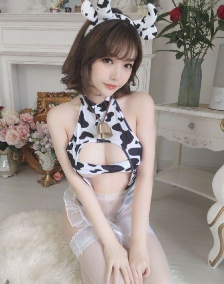 复古黑白欧美美女_720免费播放