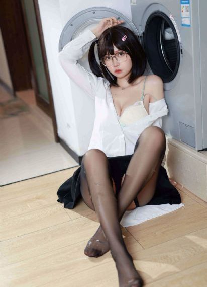 欧美巨乳熟妇_BD英语在线观看高清