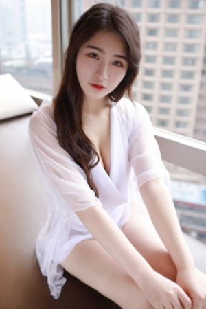 欧美复古宫廷睡裙_BD英语免费观看