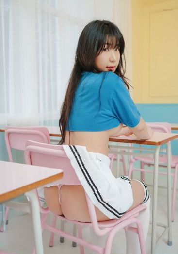 亚洲欧美熟妇自拍色_高清高清在线