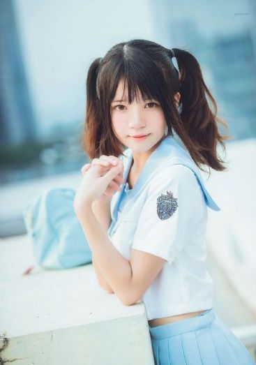 欧美运动服街拍_蓝光免费观看超清