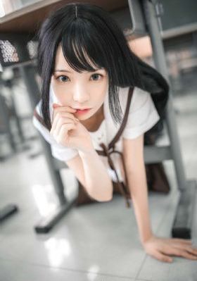 国产华晨宝马1系125i_720免费在线观看