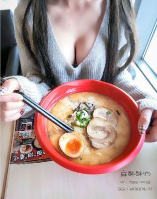 欧美沙滩裸晒_HDBD在线观看
